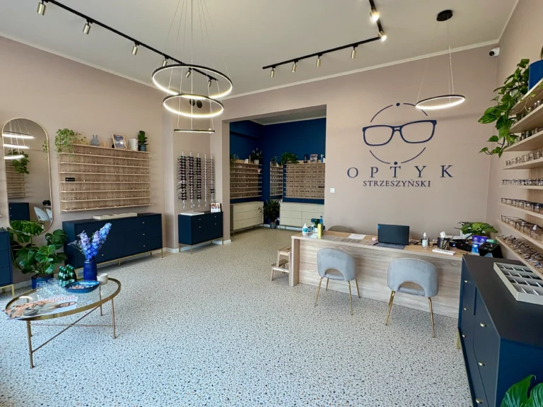 Wnętrze optyka Optyk Strzeszyński.