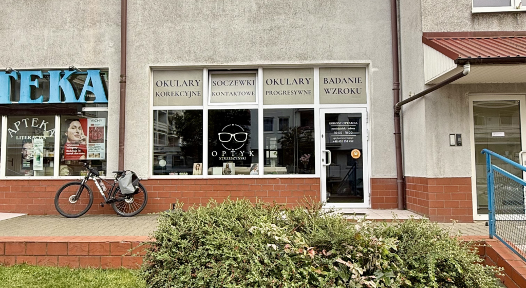 Przód lokalu Optyk strzeszyński